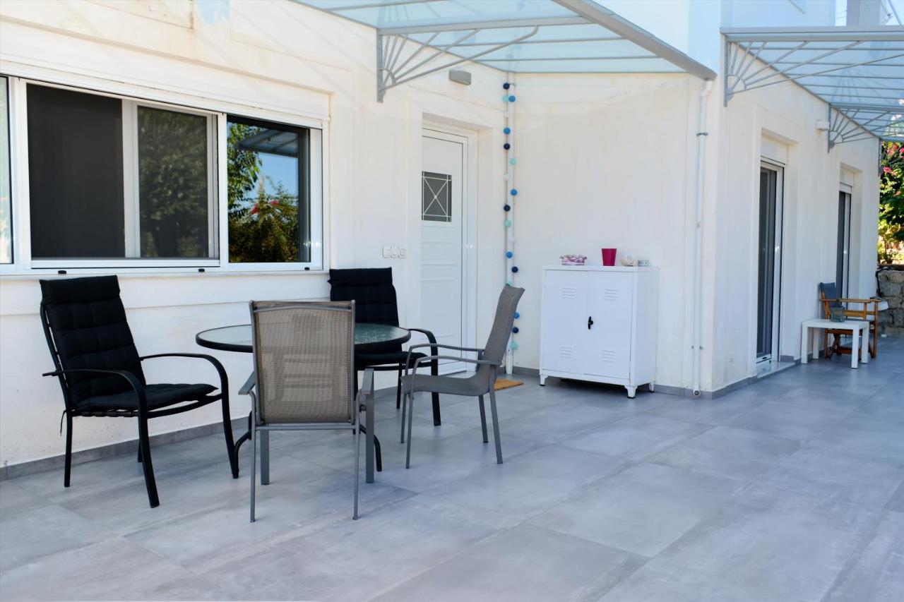 Amera - Troumpas Family Apartments Leonidio Exterior photo
